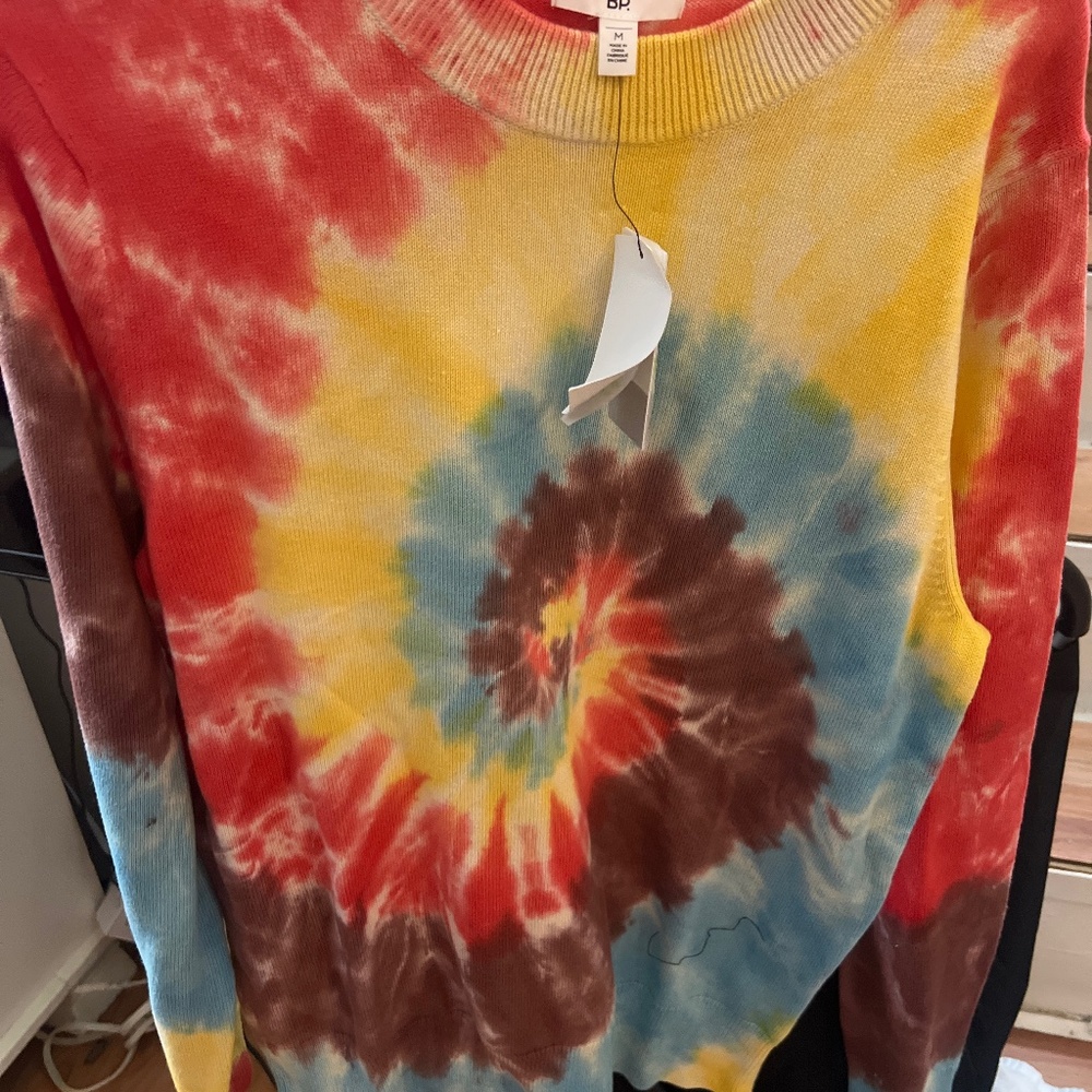 Rainbow bp sweater
